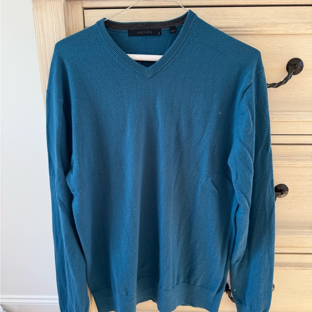 Greyson Men's Teal V-Neck Sweater